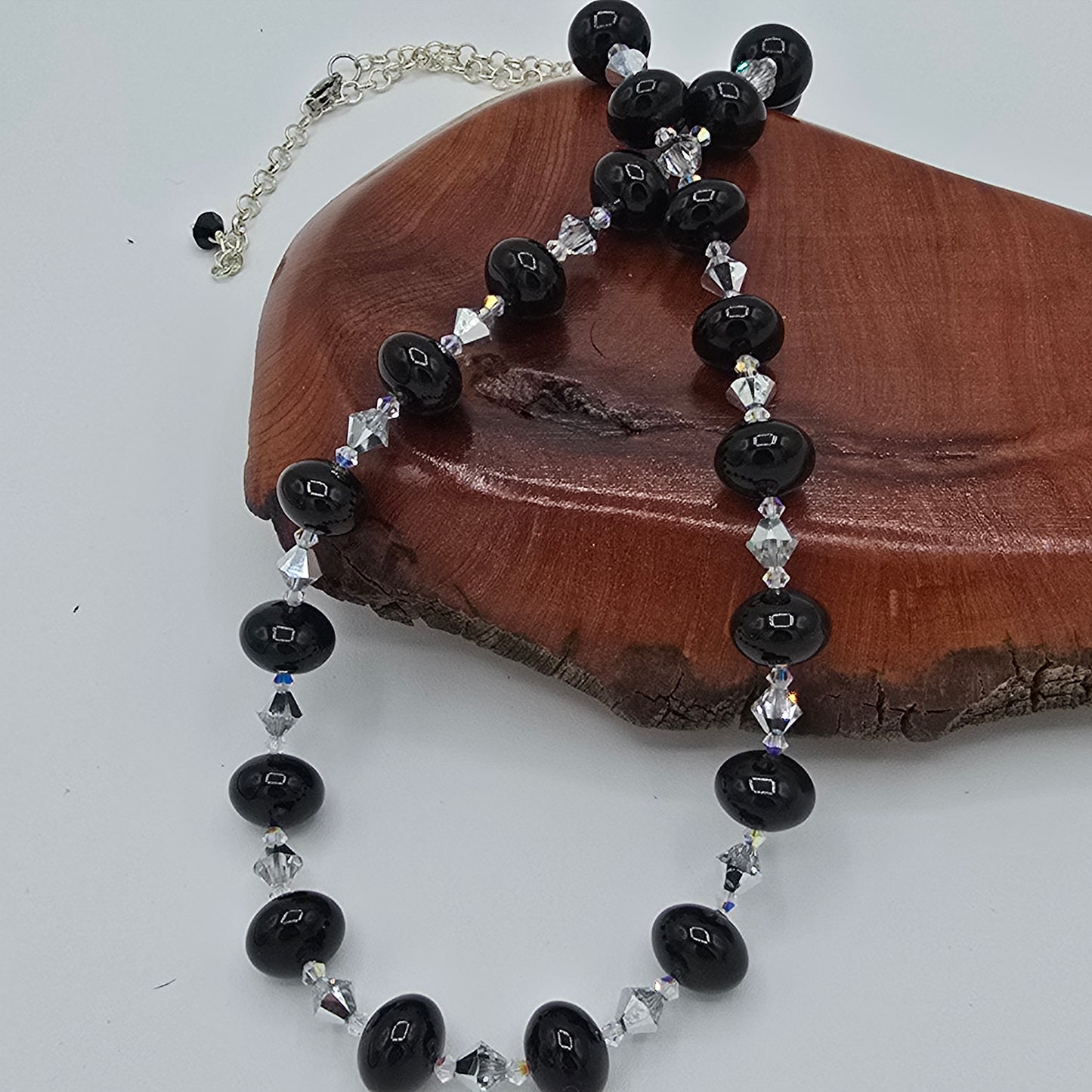 Black Shell Pearls Necklace With Stunning Swarovski Crystals