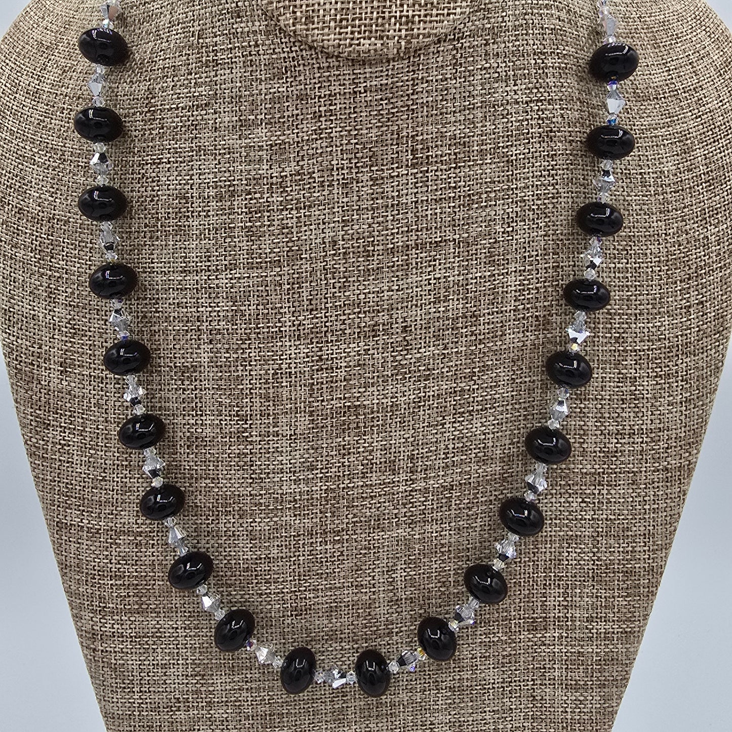 Black Shell Pearls Necklace With Stunning Swarovski Crystals