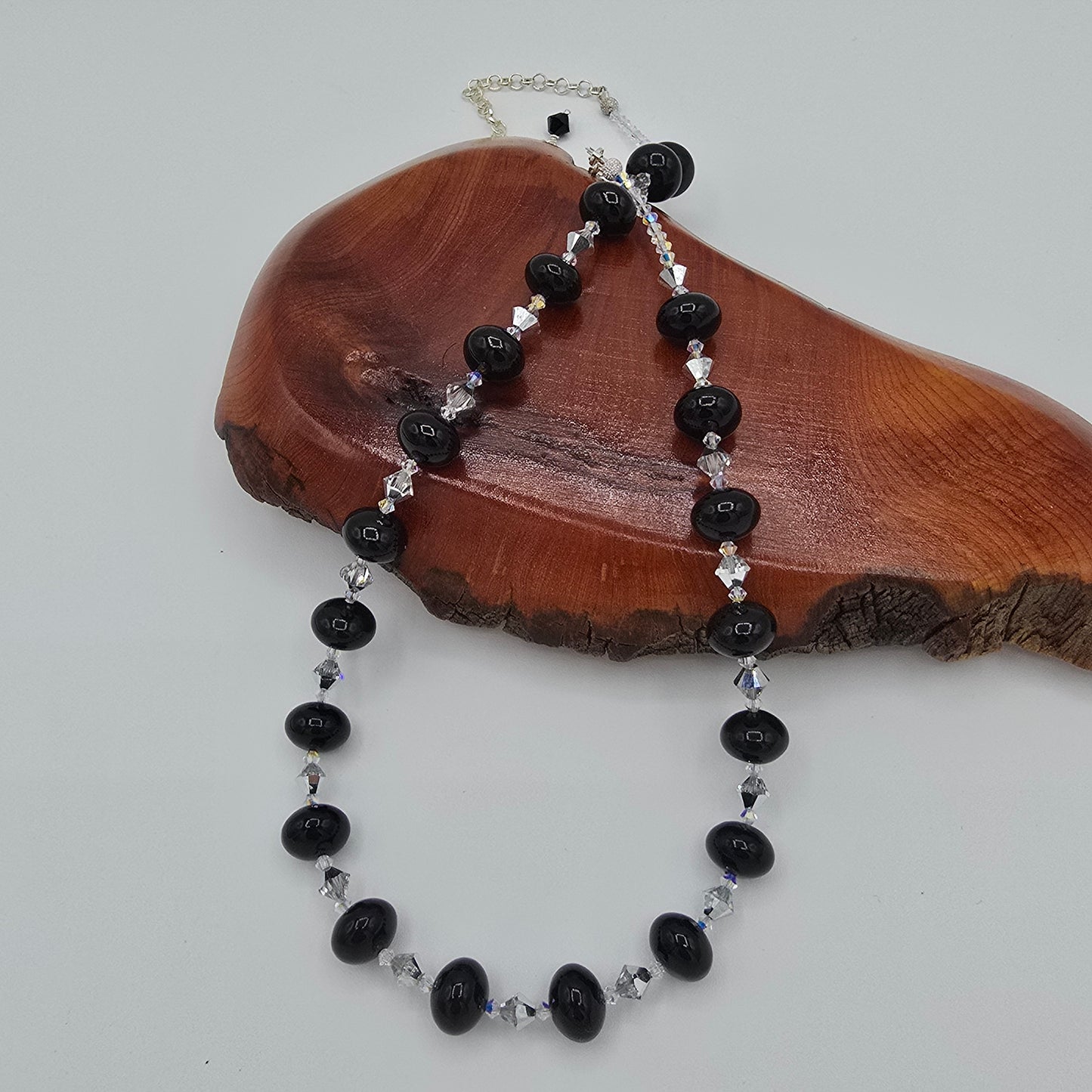 Black Shell Pearls Necklace With Stunning Swarovski Crystals