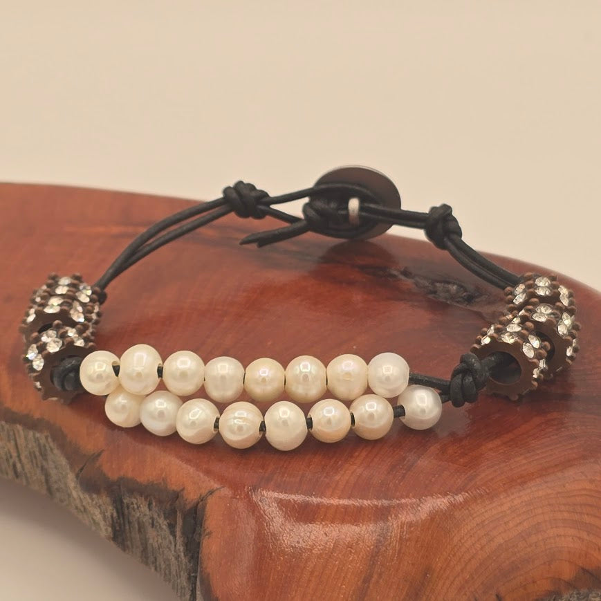 Leather Bracelet With White Pearls & Crystal Gears