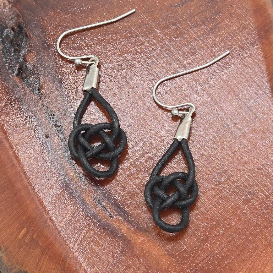 Black Leather Celtic Knots Earrings on Stainless Steel Ear Wires