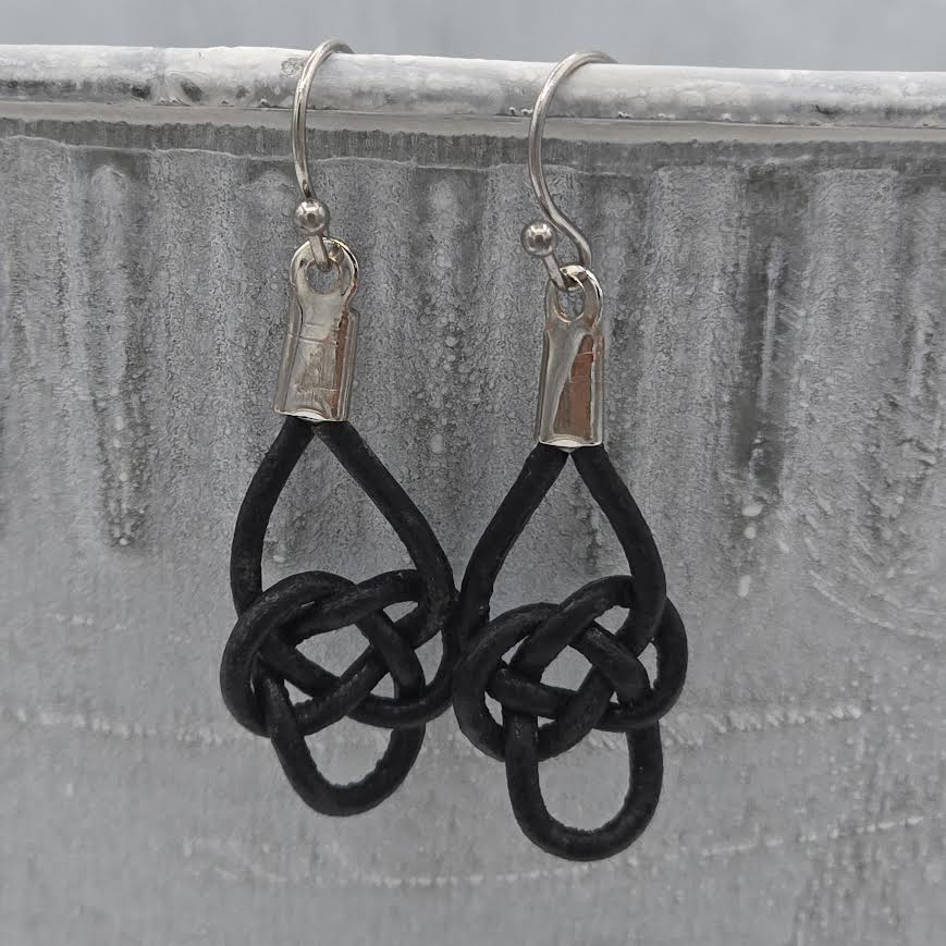 Black Leather Celtic Knots Earrings on Stainless Steel Ear Wires